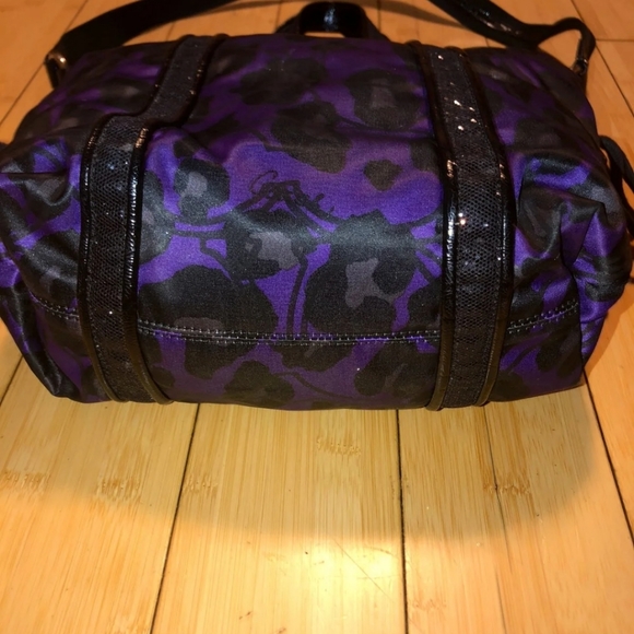 Coach #F20071 Poppy Purple Ocelot Daisy Glam Glitter Tote Bag - Picture 5 of 10